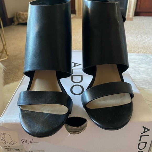 “Mukai” by Aldo - Picture 4 of 4